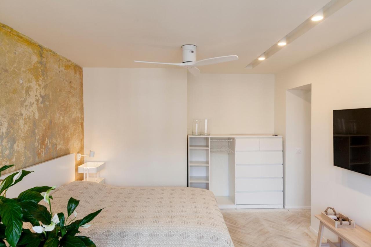 Uni Apartament Lodz  Ngoại thất bức ảnh